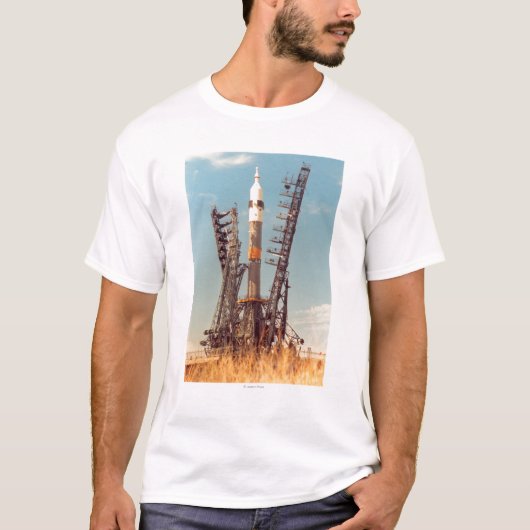 Installatie van Soyuz Spacecraft op Baikonur T-shirt (Voorkant)