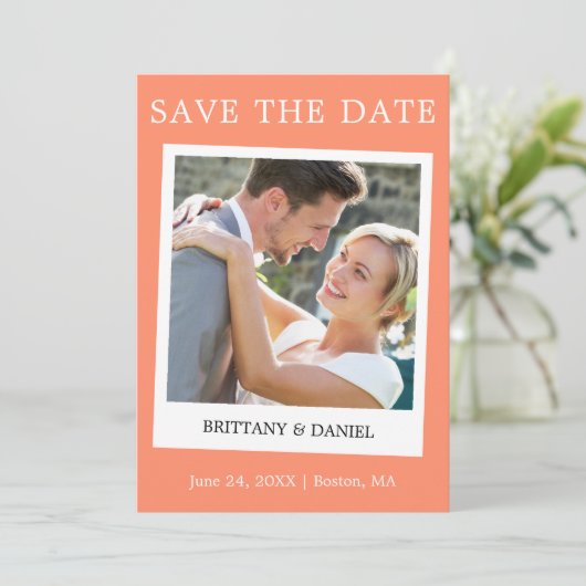 Instant Camera Style Couple Photo Coral Save The Date (Staand voorkant)