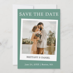 Instant Camera Style Paar Foto Eucalyptus Green Save The Date
