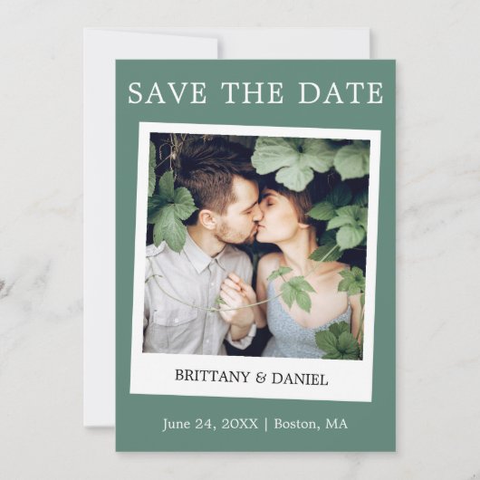 Instant Camera Style Paar Foto Eucalyptus Green Save The Date (Voorkant)