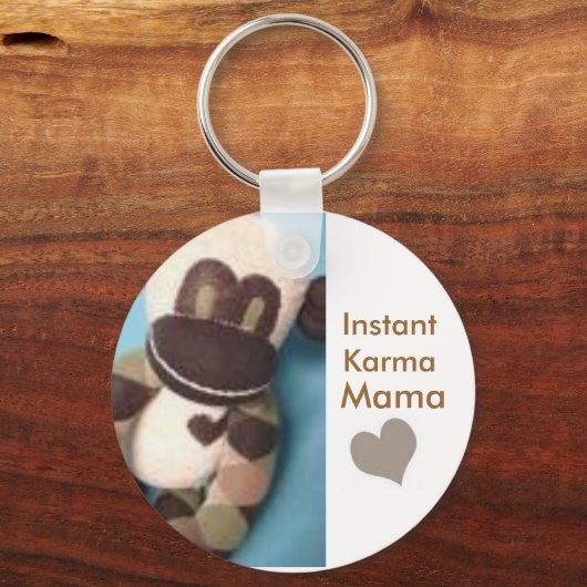 Instant Karma Sleutelhanger (Voorkant)