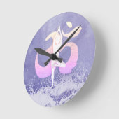 Instructeur voor Meditatie Yoga Pose om Sign Zeer Ronde Klok (Hoek)