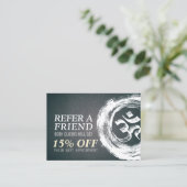 Instructeur voor YOGA-nadering Verwijzing OM-EN-sy (Staand voorkant)