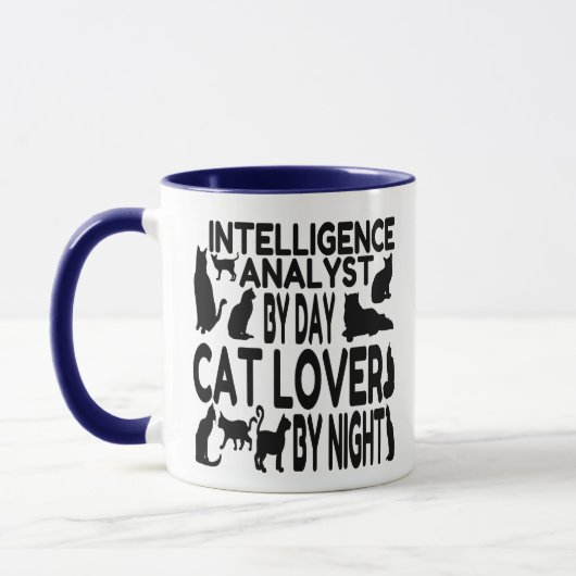 Intelligence-analist Cat Lover Mok (Links)
