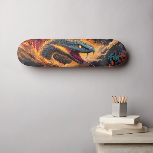 Intense vlammende slang met gloeiende ogen persoonlijk skateboard (Muurkunst (Horizontaal))