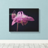 Intensieve roze Kolomventilator Sluiten Canvas Afdruk (Insitu (Houten vloer))