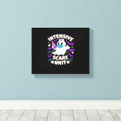 Intensive Scare Unit Nurse Halloween IC Nurse Ess Canvas Afdruk (Insitu (Houten vloer))