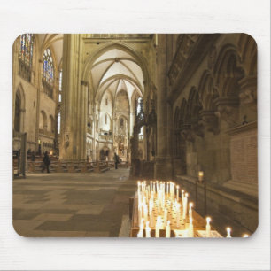 Interieur van de Sint-Pieterskathedraal in Regensb Muismat