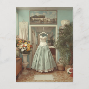 Interieur van een vintage bruidsjurkboetiek briefkaart