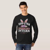 Intern Pasen T-shirt Eggstra Ordinary Intern Cute (Voorkant volledig)