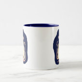 Internashunal Bizness Marty Mouse CEO mok (Center)