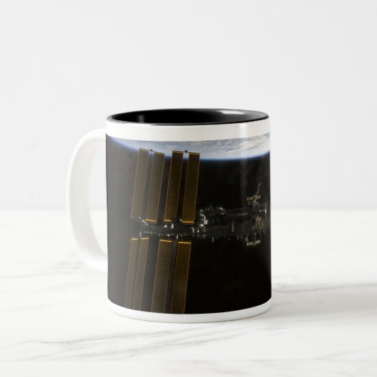 Internationaal ruimtestation 10 tweekleurige koffiemok (Voorkant links)