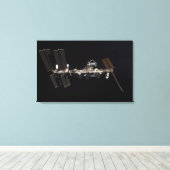 Internationaal ruimtestation 11 canvas afdruk (Insitu (Houten vloer))