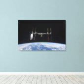 Internationaal ruimtestation 19 canvas afdruk (Insitu (Houten vloer))