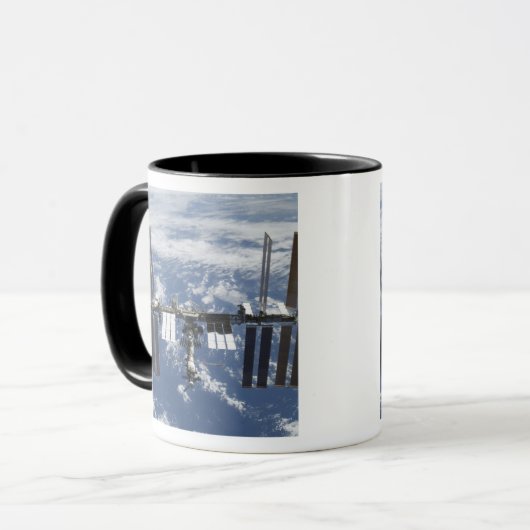 Internationaal ruimtestation in baan 2 mok (Voorkant links)