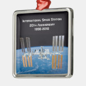 Internationaal Ruimtestation ISS 20e Jubileum Metalen Ornament (Links)