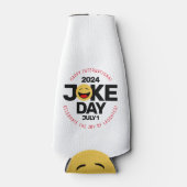 International Joke Day lachend gezicht Flesjeskoeler (Voorkant)