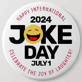 International Joke Day lachend gezicht Ronde Button 6,0 Cm (Voorkant)