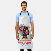 International Women's Day Schort (Gedragen)