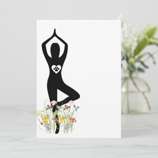 International yoga day 2022 notepad feestdagenkaart (Staand voorkant)