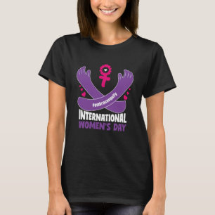Internationale Vrouwendag 2023 Embrace Equity 8 Ma T-shirt
