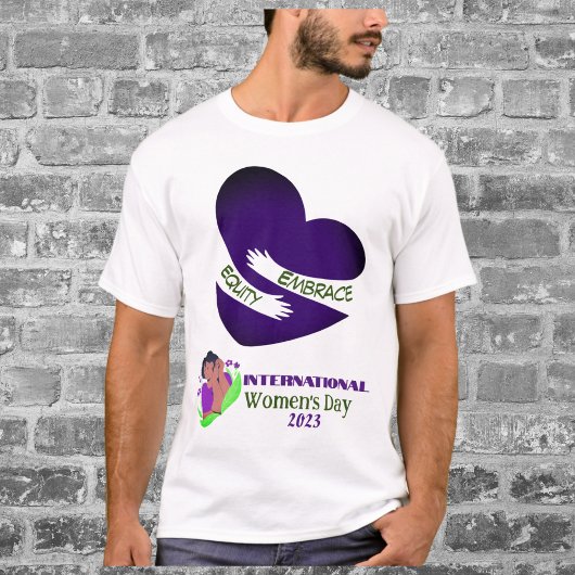 Internationale Vrouwendag 2023 "Embrace Equity" T-shirt