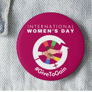 Internationale Vrouwendag 2026 Geef Om Te Krijgen Ronde Button 5,7 Cm