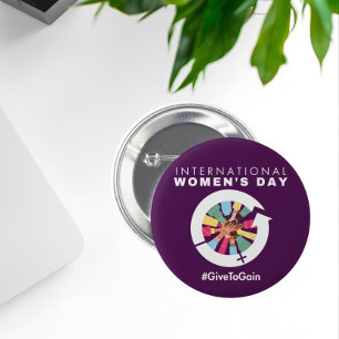 Internationale Vrouwendag 2026 Geef Om Te Krijgen Ronde Button 5,7 Cm