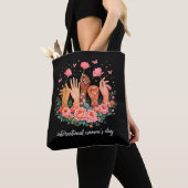 Internationale Vrouwendag 8 maart 2026 Tote Bag (Dichtbij)