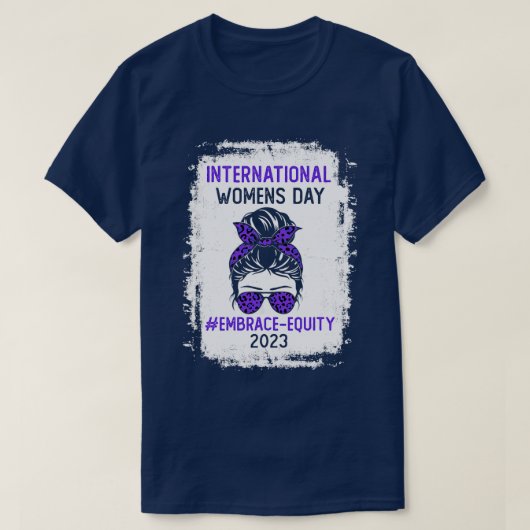 Internationale vrouwendag Omhels Equity T-shirt (Design voorkant)