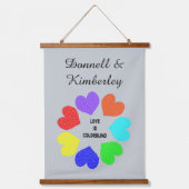 Interraciale liefdesregenboog Hart Aangepast Hangend Wandkleed (Voorkant)