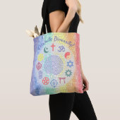 Interreligieuze symbolen (Glas in lood regenboog) Tote Bag (Dichtbij)