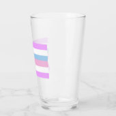 Intersekse trots strepen glas (Links)