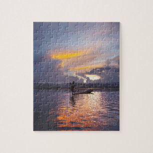 Intha visser been roeiende boot vissen met net legpuzzel
