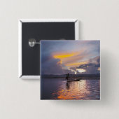 Intha visser been roeiende boot vissen met net vierkante button 5,1 cm (Voorkant /achterkant)