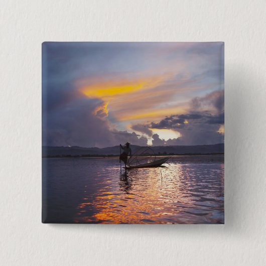 Intha visser been roeiende boot vissen met net vierkante button 5,1 cm (Voorkant)