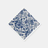 Intricate blue floral pattern on light background servet (Hoek)