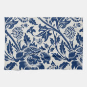 Intricate blue floral pattern on light background theedoek (Horizontaal)