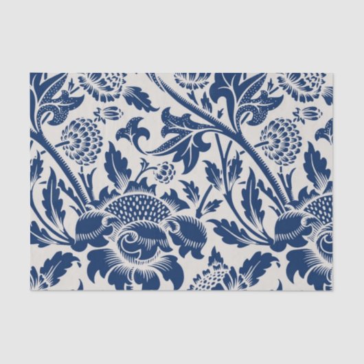 Intricate blue floral pattern on light background tissuepapier (Voorkant)