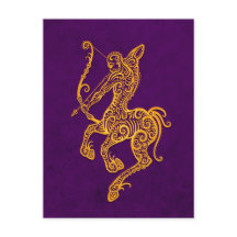 Intricate Yellow Sagittarius Zodiac op Paars