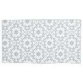 Intrict Scroll Pattern Grey Kussensloop (Voorkant)