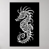 Intrict White Seahorse Design on Black Poster (Voorkant)
