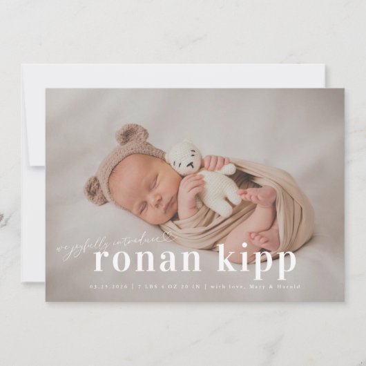 Introduceer vrolijk Bold Name Birth Announcement Aankondiging (Voorkant)