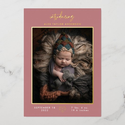 Introducing Baby Modern Pink Birth Announcement Folie Uitnodiging (Voorkant)