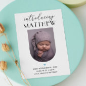 Introductie. Zwart-witte elegante scriptgeboorte Aankondiging