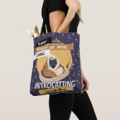 Introkatten Introvert Kitty Vibes Grappige Kat Tote Bag (Dichtbij)