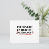 Introvert Extrovert Booktrovert Funny Book lovers Briefkaart (Staand voorkant)