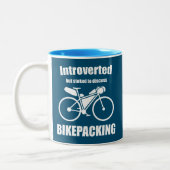 Introvert maar gestookt om te praten over bikepack tweekleurige koffiemok (Links)