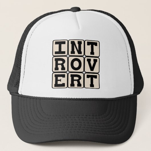 Introvert, persoonlijkheidskenmerk trucker pet (Voorkant)