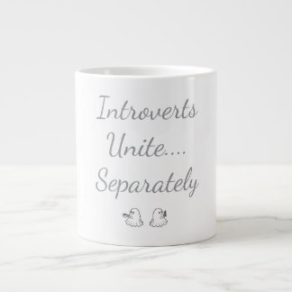Introverte verenigen zich apart spoken grote koffiekop